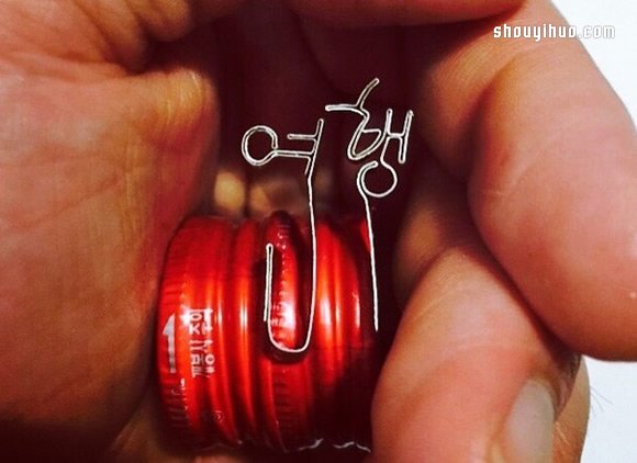 鐵鋁瓶蓋廢物利用DIY制作告白小手工藝品 -  itrip.net.cn