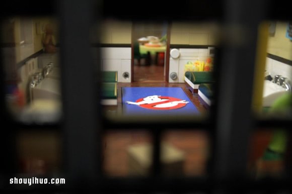 樂(lè)高達(dá)人打造超逼真《捉鬼敢死隊(duì)》總部模型 -  itrip.net.cn