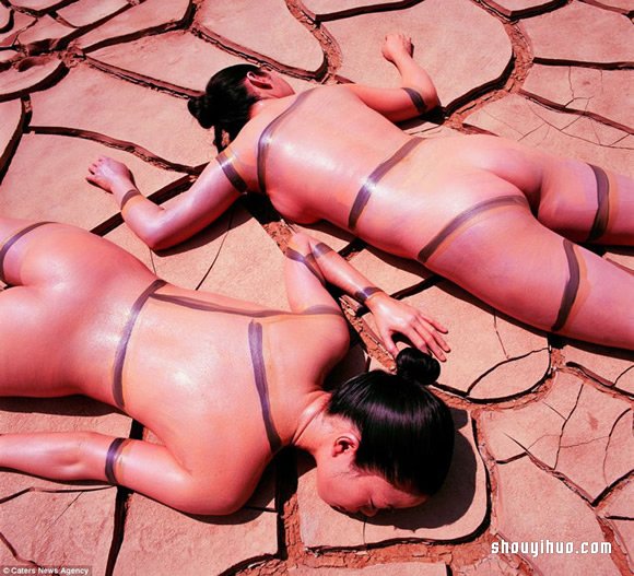超現(xiàn)實(shí)人體彩繪攝影作品 仿佛與天地融為一體 -  itrip.net.cn