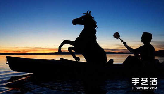 瓦楞紙板加夕陽(yáng) 創(chuàng)造出趣味十足的剪影效果 -  itrip.net.cn