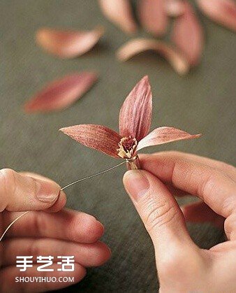 手工紙花的制作方法 與串珠結(jié)合的效果令人驚艷 -  itrip.net.cn