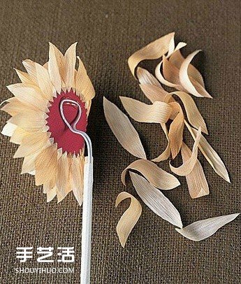 手工紙花的制作方法 與串珠結(jié)合的效果令人驚艷 -  itrip.net.cn