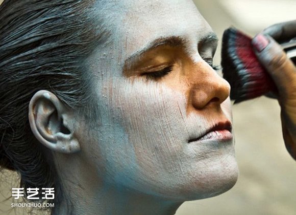 大家來找碴：創(chuàng)意人體彩繪藝術讓模特隱身 -  itrip.net.cn