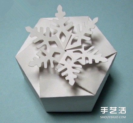 圣誕節(jié)禮盒包裝制作 漂亮雪花紙盒的折法圖解 -  itrip.net.cn