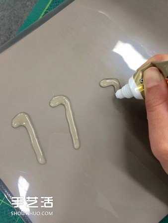 創(chuàng)意DIY：如何用強力膠自制花園鰻的方法 -  itrip.net.cn