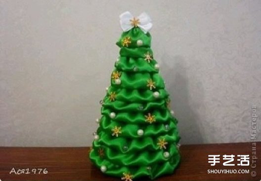 簡單立體絲綢圣誕樹的制作方法圖解教程 -  itrip.net.cn