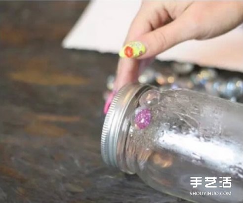 玻璃罐廢物利用手工制作情人節(jié)浪漫燭臺(tái)小夜燈 -  itrip.net.cn