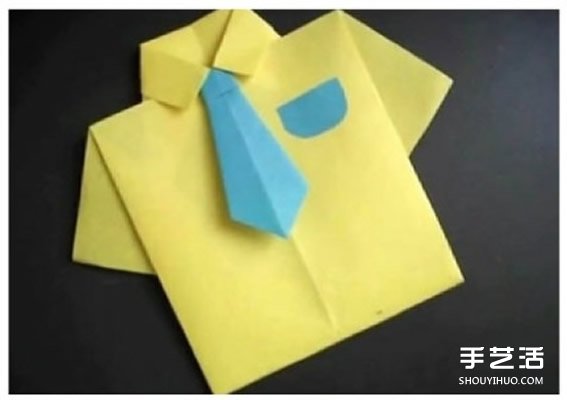 配領(lǐng)帶的短袖襯衫折紙 短袖襯衫和領(lǐng)帶的折法 -  itrip.net.cn