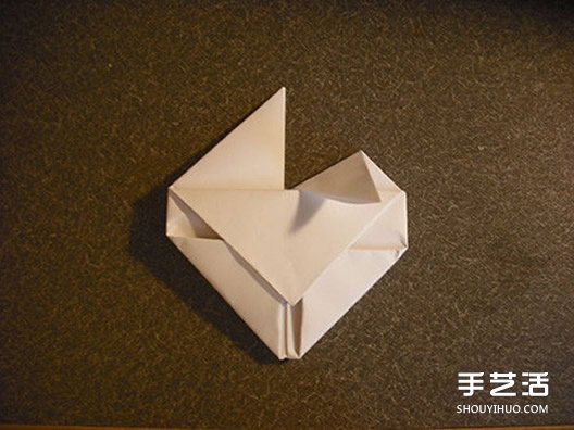 立體心形折紙圖解 立體愛心的折法步驟 -  itrip.net.cn