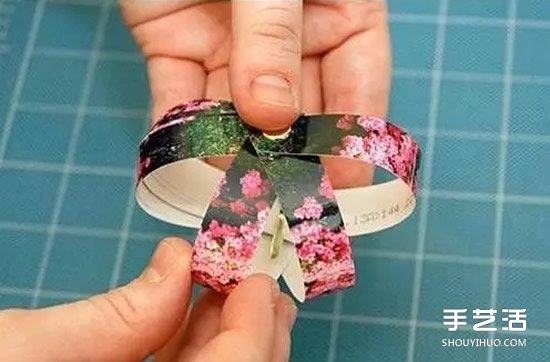 簡(jiǎn)單燈籠的制作方法 元宵節(jié)燈籠DIY圖解教程 -  itrip.net.cn