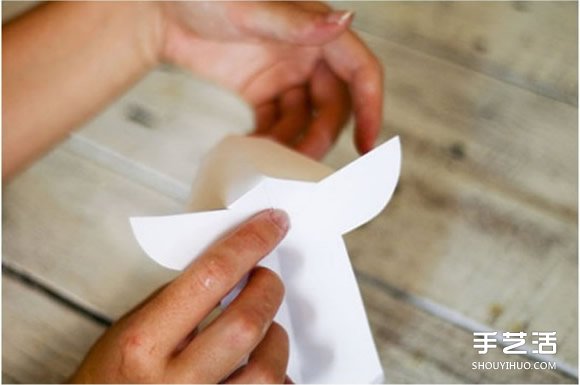 立體馴鹿圣誕賀卡制作 立體圣誕節(jié)卡片DIY教程 -  itrip.net.cn