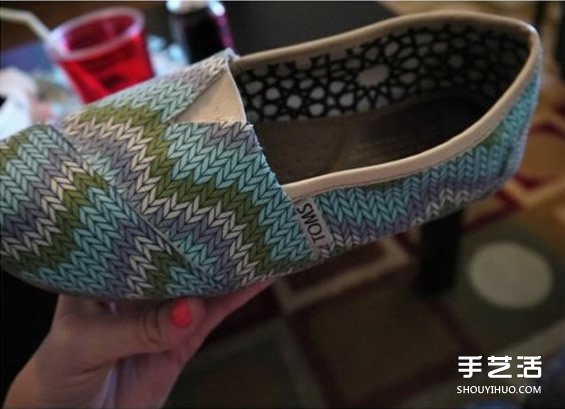 舊鞋子裝飾改造方法 DIY舊鞋子的步驟教程 -  itrip.net.cn