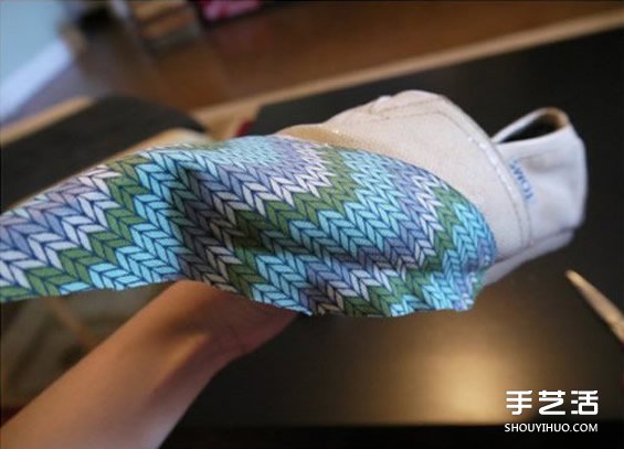 舊鞋子裝飾改造方法 DIY舊鞋子的步驟教程 -  itrip.net.cn