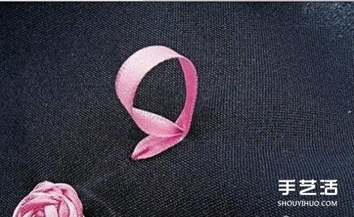 基礎(chǔ)絲帶繡教程：五角玫瑰絲帶繡針?lè)▓D解 -  itrip.net.cn