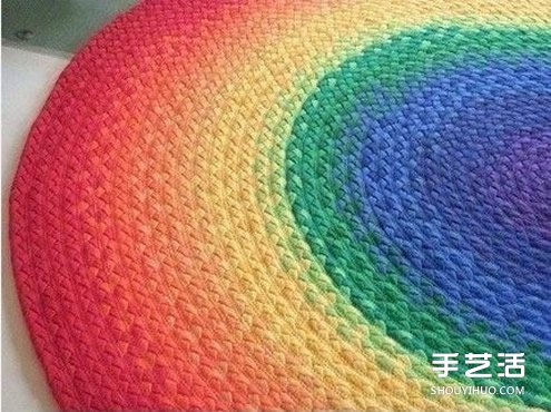 舊T恤編織地毯的方法步驟 漂亮的圓形地毯DIY -  itrip.net.cn