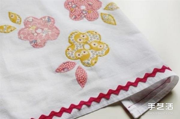 如何制作布藝貼花餐巾 花朵圖案餐巾的做法教程 -  itrip.net.cn