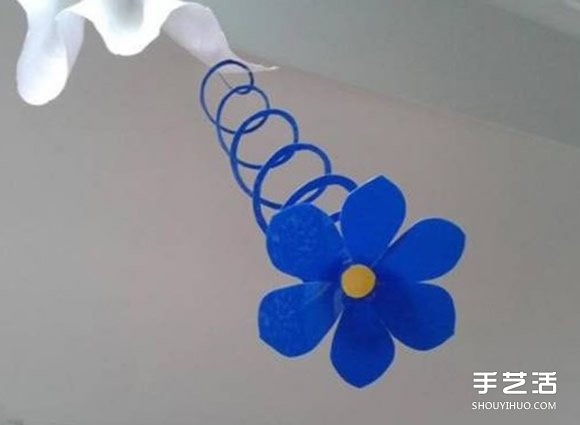 幼兒手工教程：簡(jiǎn)單又好玩的剪紙彈簧花小制作 -  itrip.net.cn