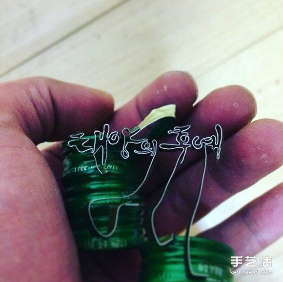 瓶蓋鋼鐵俠手工制作 手超巧的金屬瓶蓋DIY -  itrip.net.cn