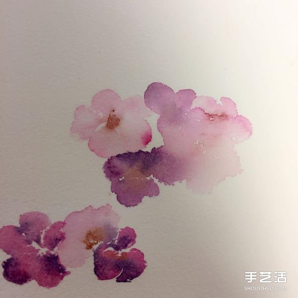 水彩畫(huà)畫(huà)花的步驟圖片 花朵水彩畫(huà)的技法教程 -  itrip.net.cn
