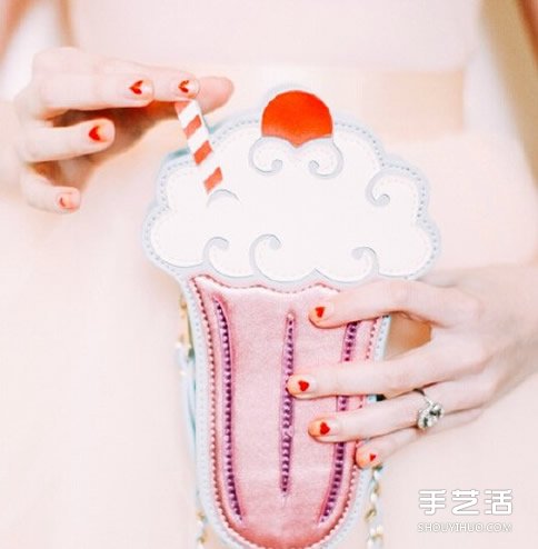 招桃花的小清新美甲DIY 可愛(ài)桃花美甲圖片教程 -  itrip.net.cn