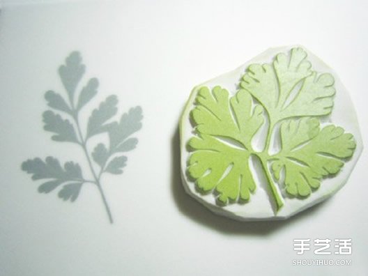 可愛清新的貓咪、鳥兒和花草橡皮章圖案素材 -  itrip.net.cn