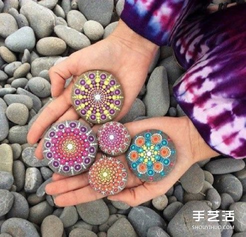 鵝卵石彩繪藝術(shù) 帶有民族風(fēng)情的石頭畫藝術(shù)品 -  itrip.net.cn