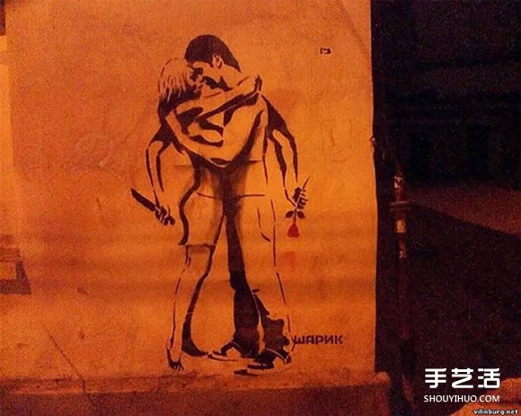 將廢墟與倒塌的墻面畫上各種諷刺性的涂鴉 -  itrip.net.cn