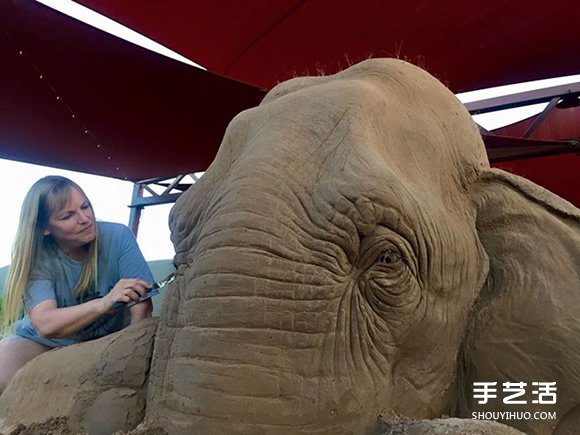 栩栩如生而充滿童話氛圍的象鼠下棋造型沙雕 -  itrip.net.cn