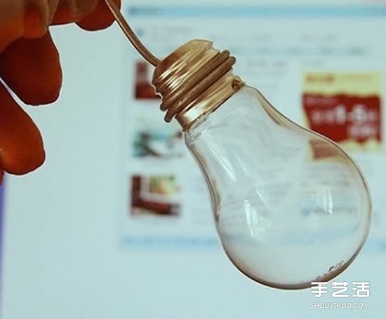 廢舊燈泡制作花盆 DIY迷你盆景的方法步驟 -  itrip.net.cn