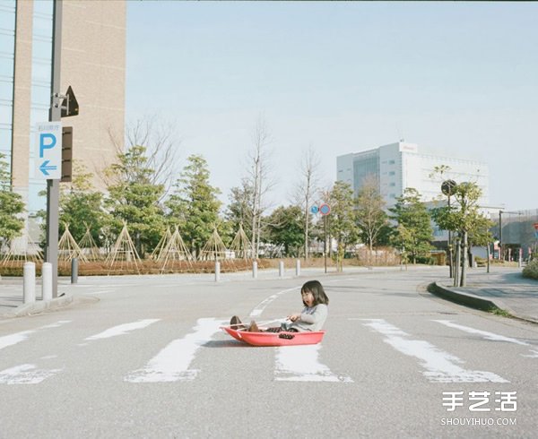 可愛小女孩攝影擺拍 簡單創(chuàng)意讓照片充滿趣味 -  itrip.net.cn