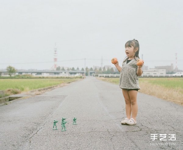可愛小女孩攝影擺拍 簡單創(chuàng)意讓照片充滿趣味 -  itrip.net.cn