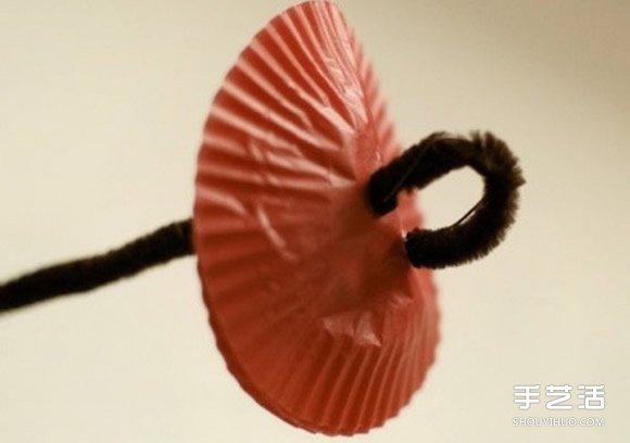杯形蛋糕紙花手工制作 蛋糕紙做花的方法圖解 -  itrip.net.cn