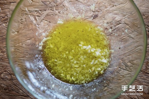 簡易派對(duì)料理菜譜 焗烤手風(fēng)琴馬鈴薯的做法 -  itrip.net.cn