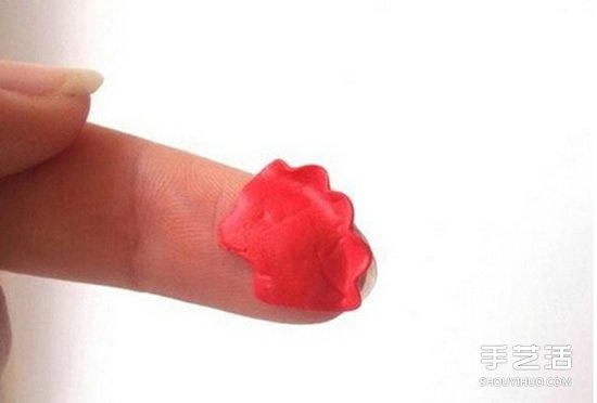 軟陶花戒指DIY制作教程 軟陶做花朵戒指的方法 -  itrip.net.cn