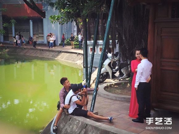 美到不科學(xué)婚紗照背后 多虧幕后人員賣命拍攝 -  itrip.net.cn