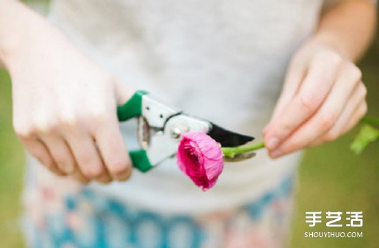 新娘花環(huán)頭飾制作方法 DIY新娘鮮花花環(huán)教程 -  itrip.net.cn