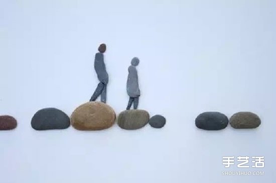 情侶石頭拼畫(huà)圖片 創(chuàng)意石頭拼貼畫(huà)情侶小人 -  itrip.net.cn