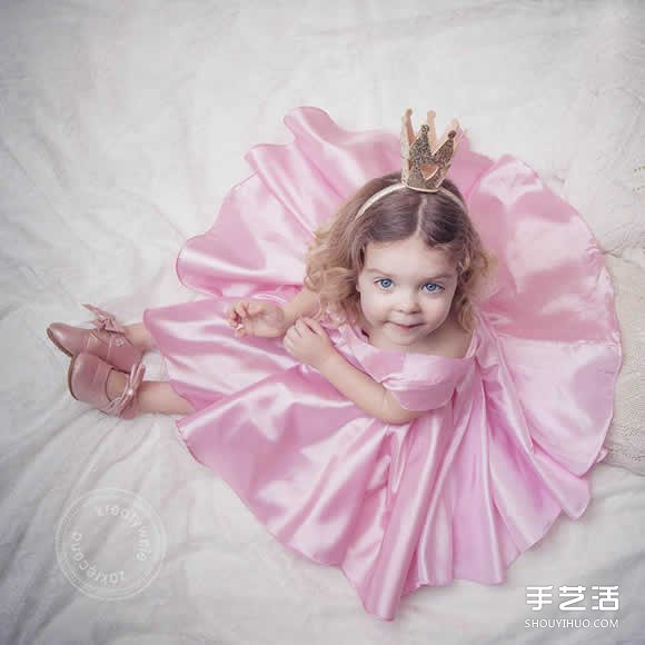 最強(qiáng)兒童寫真照片 小孩瞬間變成經(jīng)典名人! -  itrip.net.cn