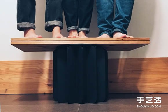 收納起來就像書本一樣輕薄的超便利桌椅設(shè)計 -  itrip.net.cn