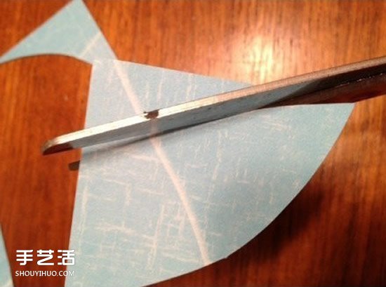 簡單又漂亮手工剪紙裝飾畫的做法圖解教程 -  itrip.net.cn