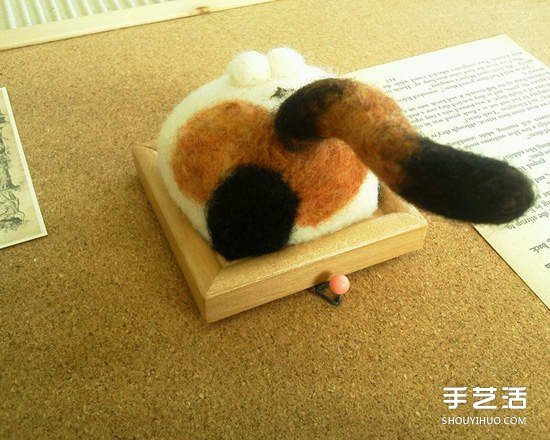 貓咪蛋蛋羊毛氈作品 直接掛墻上太害羞了吧！ -  itrip.net.cn