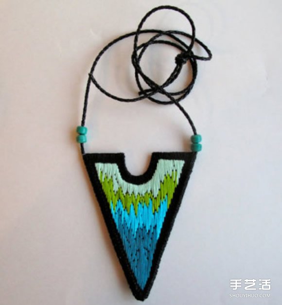 精美項(xiàng)鏈掛墜刺繡作品 手工刺繡掛飾圖片欣賞 -  itrip.net.cn