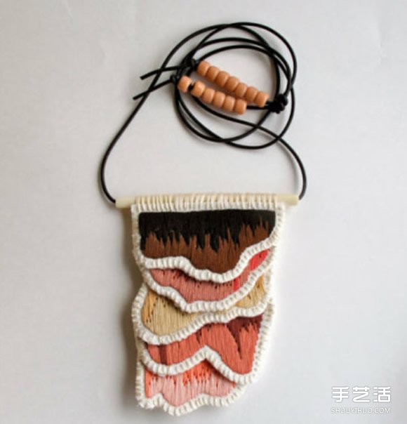 精美項(xiàng)鏈掛墜刺繡作品 手工刺繡掛飾圖片欣賞 -  itrip.net.cn