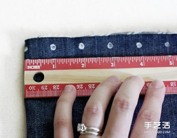 自制波點(diǎn)牛仔褲教程 舊牛仔褲改造波點(diǎn)款DIY -  itrip.net.cn