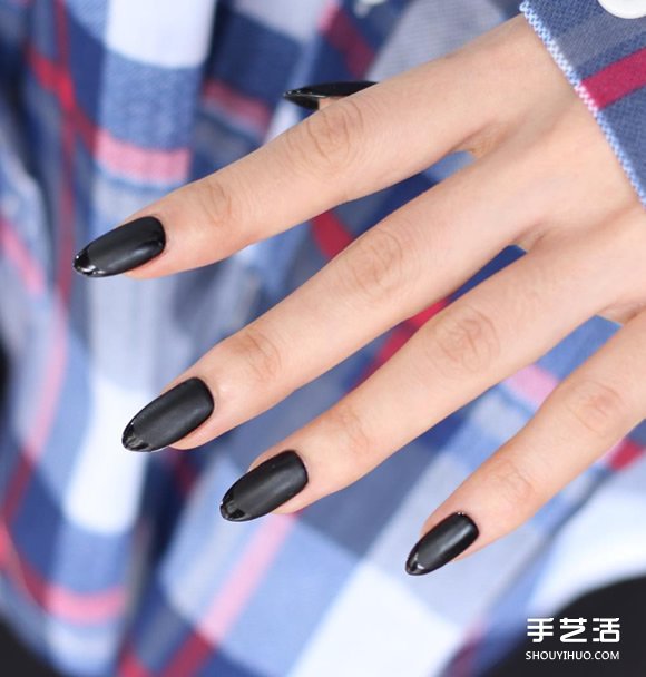 讓指甲也一起換秋裝 霧感指彩怎么擦都時(shí)髦 -  itrip.net.cn