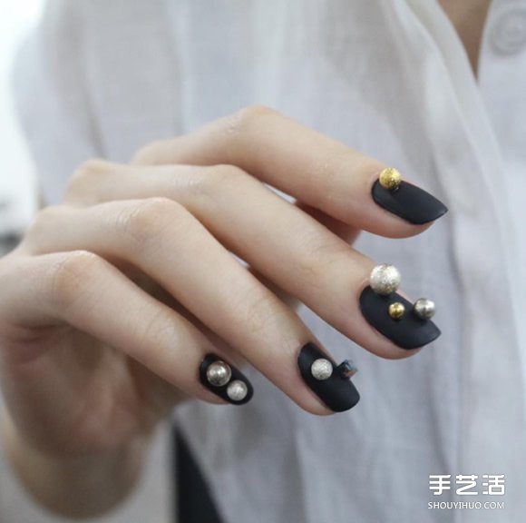 讓指甲也一起換秋裝 霧感指彩怎么擦都時(shí)髦 -  itrip.net.cn