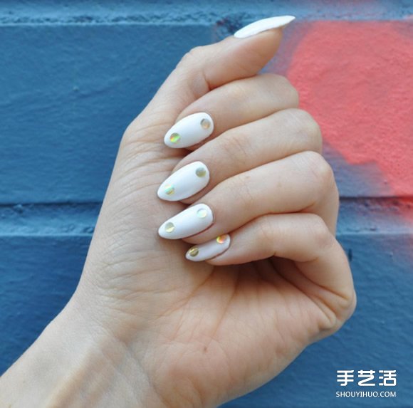讓指甲也一起換秋裝 霧感指彩怎么擦都時(shí)髦 -  itrip.net.cn