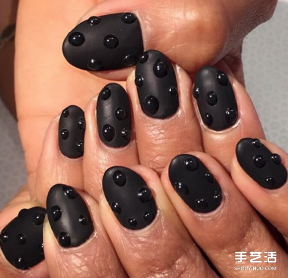 讓指甲也一起換秋裝 霧感指彩怎么擦都時(shí)髦 -  itrip.net.cn