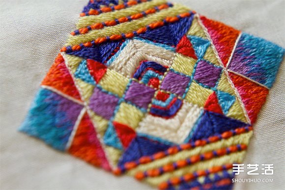 前衛(wèi)設(shè)計(jì)與傳統(tǒng)手工刺繡結(jié)合 感受全新的美好 -  itrip.net.cn