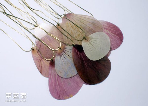 超美花瓣項(xiàng)鏈DIY圖片 手工制作花瓣項(xiàng)鏈作品 -  itrip.net.cn